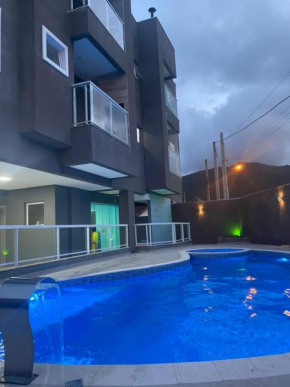 Apto novo com piscina em Ubatuba - Praia Maranduba